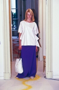 1634990966_Fendi1999WomenRTW14.thumb.jpg.84c8ae2083c226733db38d358ac4bf85.jpg