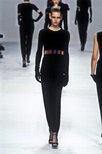 1936602051_SoniaRykiel1996WomenRTW70.thumb.jpg.81e0844803f3aaae2a78ac3b827d529c.jpg
