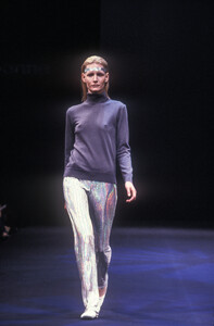 397352149_PacoRabanne1998WomenRTW42.thumb.jpg.d3e55e9a04baf565559dc9091c6f07e5.jpg