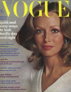 Avedon_US_Vogue_October_1st_1972_Cover.thumb.jpg.66e14d745e04cedfbdf8ddc8816d1f81.jpg