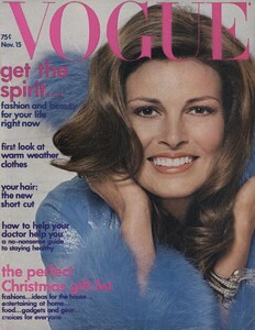 Clarke_US_Vogue_November_15th_1972_Cover.thumb.jpg.cf0a236c27c9fee340b70b437829d7ef.jpg