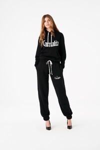 embroidered-logo-track-pant-black-carnalita-01.jpg