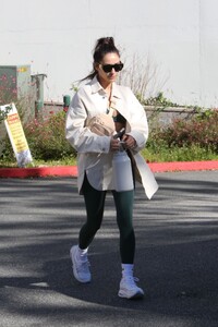 shay-mitchell-leaves-pilates-class-in-west-hollywood-01-23-2023-4.jpg