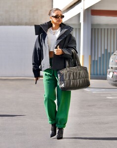 shay-mitchell-out-and-about-in-los-angeles-01-11-2022-5.jpg