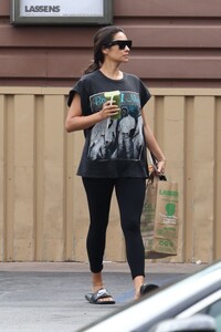 shay-mitchell-out-for-groceries-at-lassens-in-los-angeles-09-08-2022-1.jpg