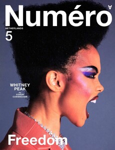 whitney-peak-in-numero-magazine-netherlands-november-2021-4.thumb.jpg.d25c93515e72a266db9bca5976fc018b.jpg