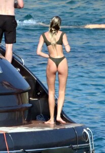 candisdouyt5464y5 (36).jpg