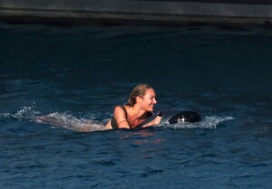 candisdouyt5464y5 (21).jpg