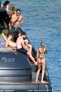 candisdouyt5464y5 (46).jpg