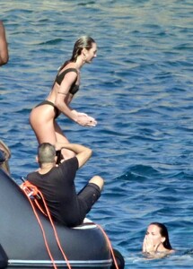 candisdouyt5464y5 (40).jpg