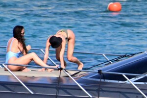 candisdouyt5464y5 (31).jpg