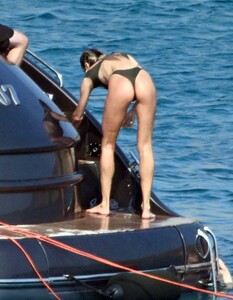 candisdouyt5464y5 (43).jpg