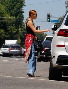 ashlee-simpson-out-and-about-in-los-angeles-08-03-2023-3.jpg