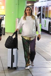 claire-holt-at-lax-in-la-08-21-2023-2.jpg
