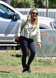 hilary-duff-outa-at-a-park-in-sherman-oaks-08-25-2023-0.jpg
