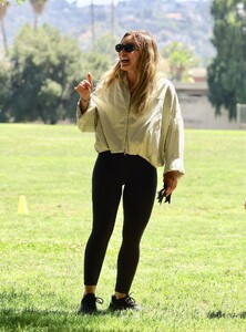 hilary-duff-outa-at-a-park-in-sherman-oaks-08-25-2023-5.jpg