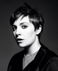 img-lena-dunham-1_120336585400-819x1000.thumb.jpg.2e6ba366b358b296364e34d617b44c4e.jpg