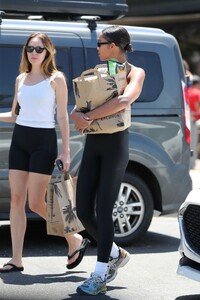 laura-harrier-and-alycia-debnam-carey-shopping-at-erewhon-market-in-los-angeles-08-04-2023-1.jpg