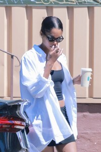 laura-harrier-out-for-coffee-in-los-feliz-08-27-2023-1.jpg