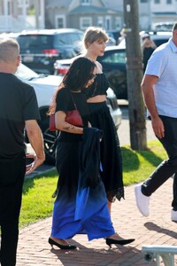 taylor-swift-zoe-kravitz-lana-del-rey-cara-delevingne-rainey-qualley-and-amdie-macdowell-arrives-at-margaret-qualley-and-jack-antonoff-s-pre-wedding-rehearsal-dinner-party-in-new-jersey-08-19-2023-10.jpg