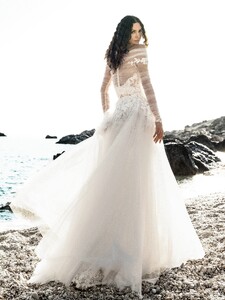 Abiti-da-sposa-Alessandro-Angelozzi-Atelier-sposa-Roma-Milano-Pesca-24.jpg