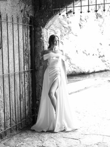 Abiti-da-sposa-Alessandro-Angelozzi-Colezione-sposa-23.jpg