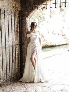 Abiti-da-sposa-Alessandro-Angelozzi-Couture-15.jpg