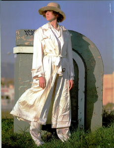 America_Watson_Vogue_Italia_April_02_1985_04.thumb.png.d16ef0f3d193fd38138ad887a22ede49.png