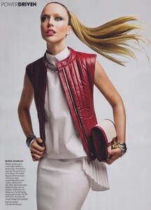 Demarchelier_US_Vogue_March_2012_01.thumb.jpg.ff6830f6774d141dc3eff3c85c3dc278.jpg