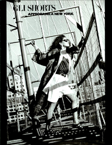 Elgort_Vogue_Italia_April_02_1985_04.thumb.png.5894c939ae12595dbaa47252166f4348.png