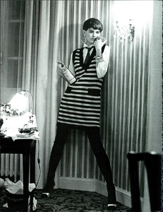 Lindbergh_Vogue_Italia_February_02_1985_07.thumb.png.7398c63a7de41da09b82ab4f94cb49e1.png