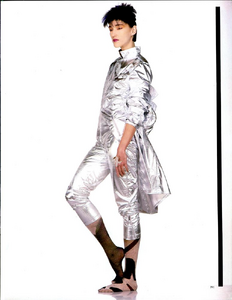 Oscar_Watson_Vogue_Italia_April_02_1985_04.thumb.png.4f66c13db360402ce4a0e2509c0958d6.png