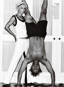 Testino_US_Vogue_December_2012_13.thumb.jpg.d51baed7b9f92eff3e9278ffd13f5f71.jpg