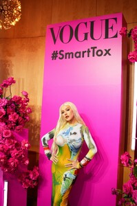 _Vogue_Celebrates_New_York_Fashion_Week_At_The_Smart_Tox_Kickoff_Event_003.jpg