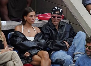 hailey-and-justin-bieber-at-us-open-tennis-09-01-2023-5.jpg