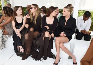 kaitlyn-dever-olivia-wilde-and-molly-gordon-at-michael-kors-spring-2024-ready-to-wear-show-in-new-york-09-11-2023-5.jpg