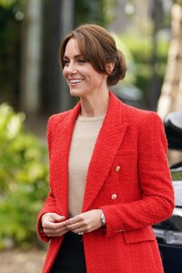kate-middleton-at-portage-session-for-her-shaping-us-campaign-09-27-2023-1.jpg
