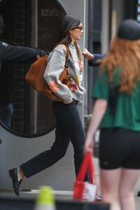 kendall-jenner-leaves-electric-lady-studios-in-new-york-09-15-2023-3.jpg