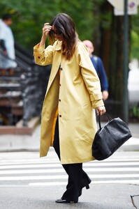 kendall-jenner-out-for-lunch-at-sant-ambroeus-in-new-york-09-18-2023-2.jpg