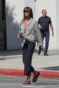 laura-harrier-heading-to-a-pampering-session-in-beverly-hills-08-31-2023-2.jpg