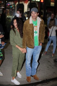 mila-kunis-and-ashton-kutcher-on-a-date-night-at-largo-in-los-angeles-09-27-2023-4.jpg