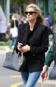 nicky-hilton-out-and-about-in-new-york-09-27-2023-0.jpg
