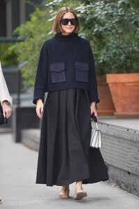 olivia-palermo-out-and-about-in-new-york-09-17-2023-3.jpg