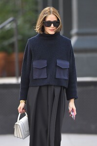 olivia-palermo-out-and-about-in-new-york-09-17-2023-5.jpg