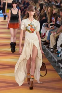 00023-etro-spring-2023-ready-to-wear-credit-gorunway.thumb.jpg.f791ae1bffe09475568e8ce8692ebeb0.jpg