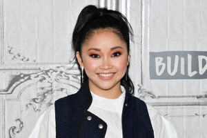107528373_picturepub-lana-condor-008.jpg