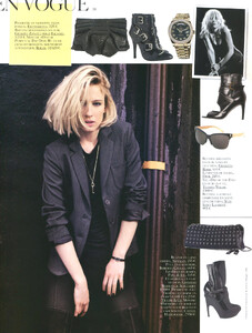 2009_08_Vogue_fr_070.thumb.jpg.29c6eb67eec05cdbb0b61d95c59ff9b5.jpg