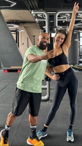 [2023.10.13] r10000000_303688229087876_1416095898643652449_n.jpg