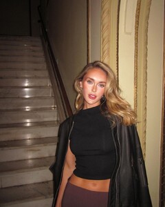 [2023.10.17] 392764514_6564298363668336_7710892222396648392_n.jpg