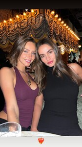 [2023.10.19] s393637835_2567178330105353_5165031541659433078_n.jpg